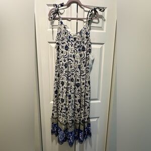 beachlunchlounge Blue and White Floral Dress NWT